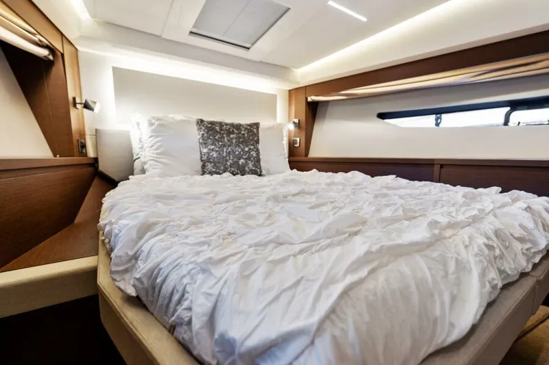 Slide: The Image of VIP Stateroom - 35