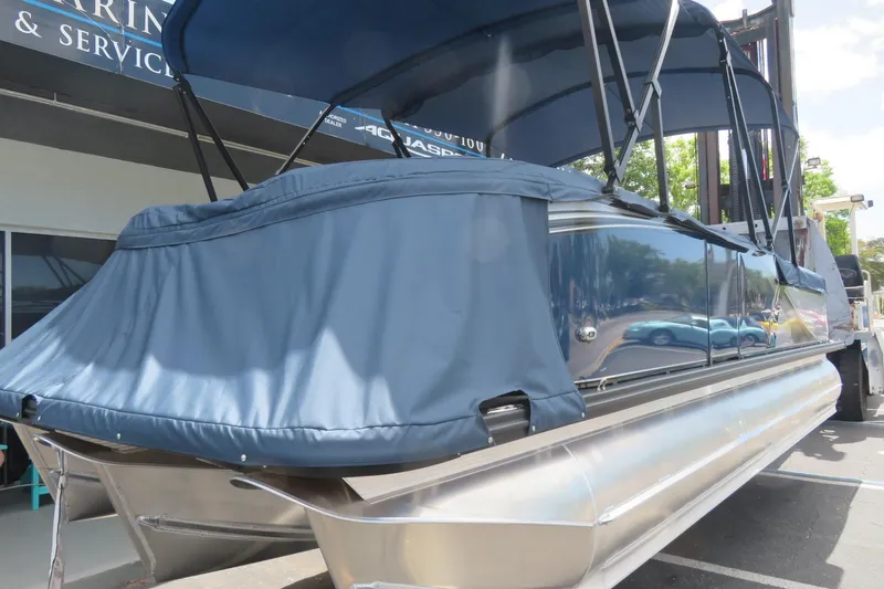 Slide: The Image of 2025 Avalon 2385 LSZ Versatile Rear Lounger luxury tri-toon boat in Sarasota, FL. - 15