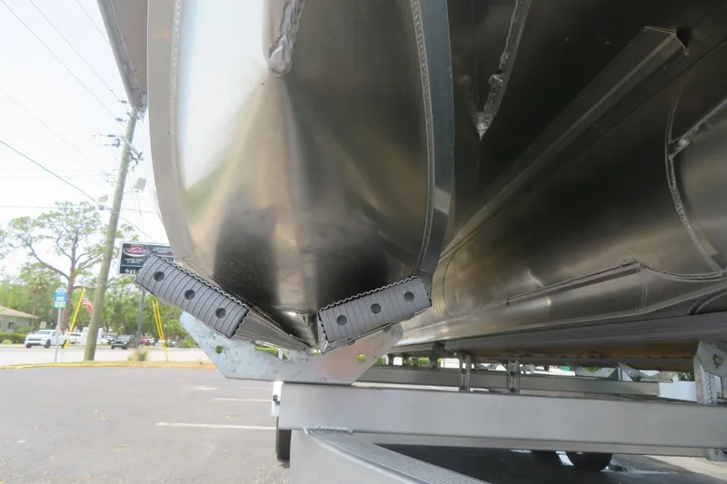 Slide: The Image of Close-up of 2025 Avalon 2385 LSZ Versatile Rear Lounger tri-toon hull in Sarasota, FL. - 89