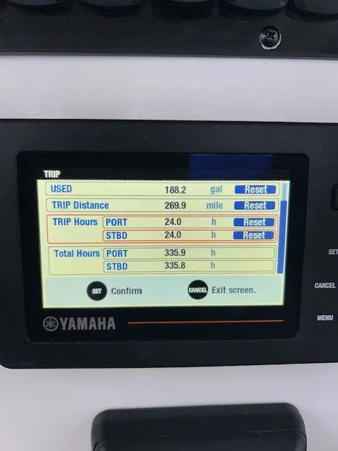 Slide: The Image of Sailfish 320 CC 2018 - 14