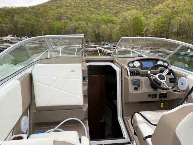 Slide: The Image of Regal 26 Express 2017 - 8