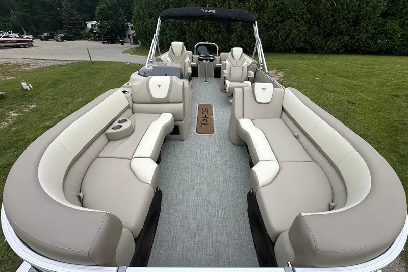 Slide: The Image of 2025 Tahoe 2385 pontoon boat with spacious seating and modern design. - 12