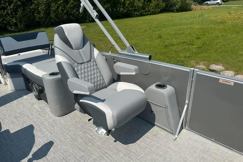 Slide: The Image of Luxury seating on 2025 Tahoe 2385 pontoon boat, featuring modern design and comfort. - 22