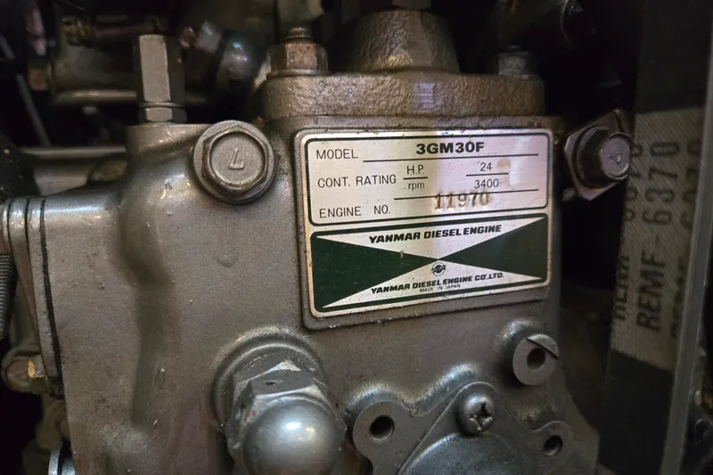 Slide: The Image of Yanmar diesel engine model 3GM30F, 24 HP, 3400 RPM, Hunter 35.5, 1992. - 30