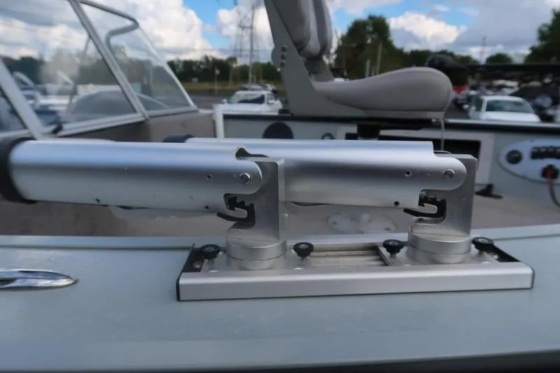 Slide: The Image of 2008 Starcraft STX PRO 2050 boat with rod holders and seating. - 52