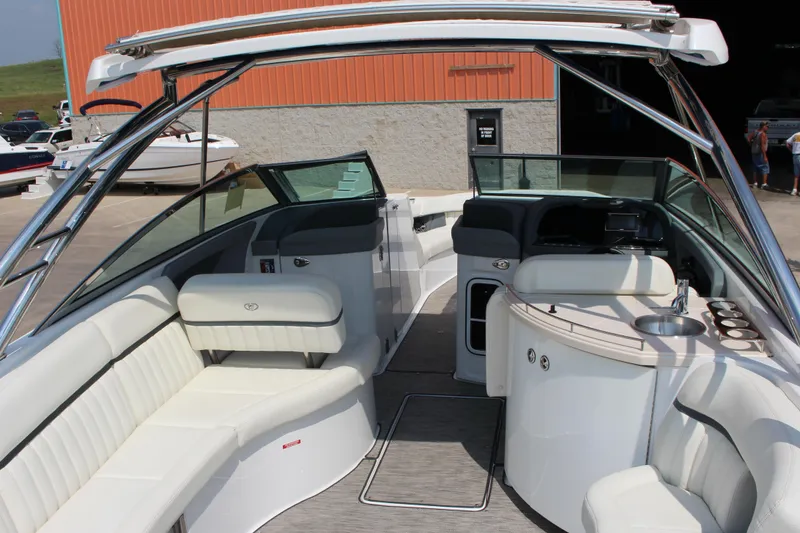 Slide: The Image of 2018 Cobalt R35 boat interior with luxurious seating and modern amenities. - 58