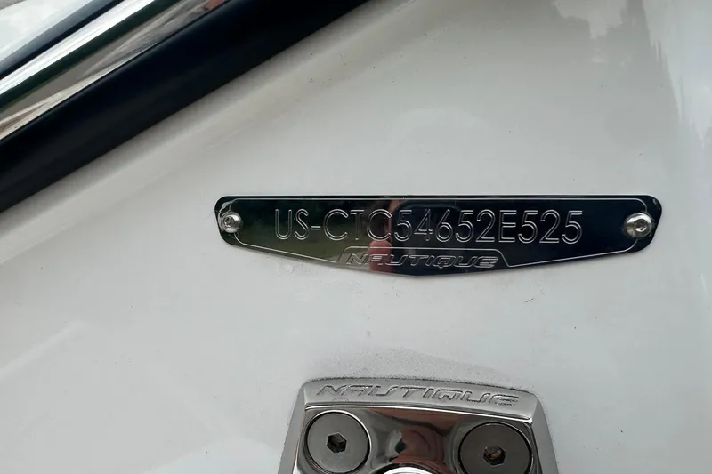 Slide: The Image of 2025 Nautique G23 boat identification plate with serial number. - 40