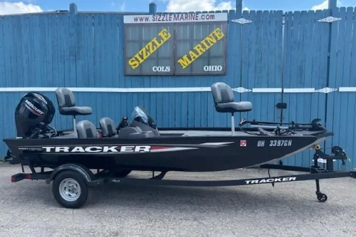 The Image of 2025 Tracker Pro 170 boat displayed at Sizzle Marine, Ohio dealership. - 0