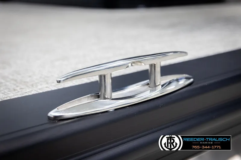 Slide: The Image of 2026 Avalon LSZ VRB boat cleat detail, Reeder-Trausch Marine branding visible. - 54