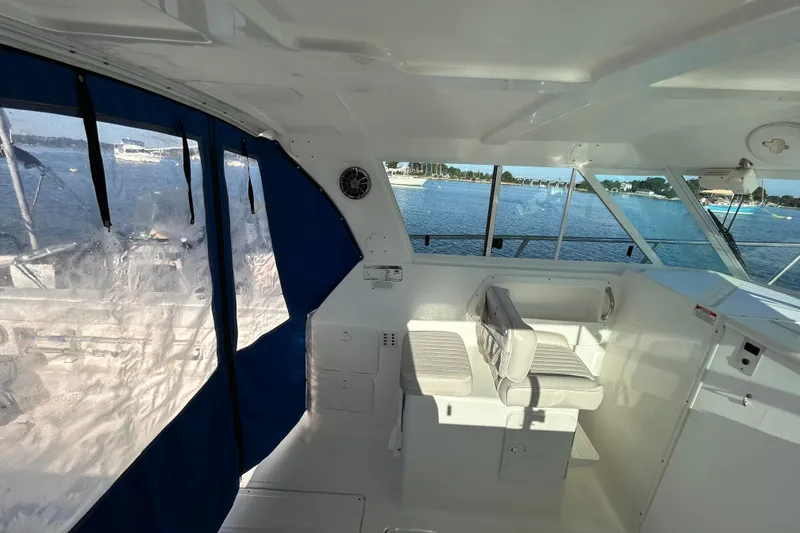 Slide: The Image of Interior of 2011 Baha Cruisers 277 GLE boat with seating and water view. - 19