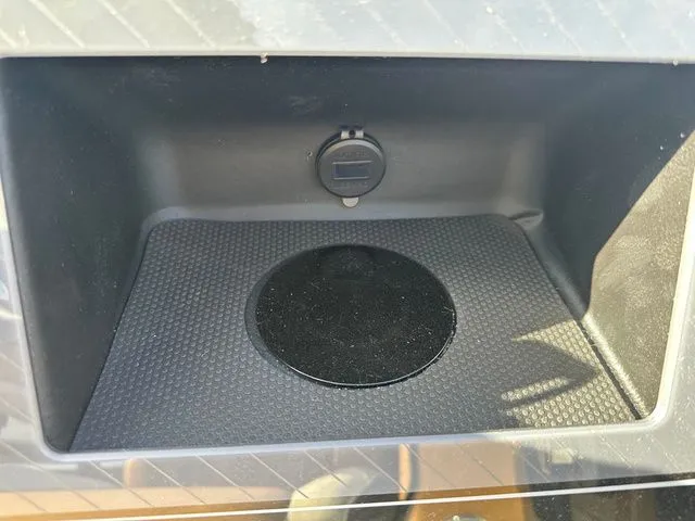 Slide: The Image of Tahoe 2585 CASCADE CRUISE REAR BENCH 2025 - 25