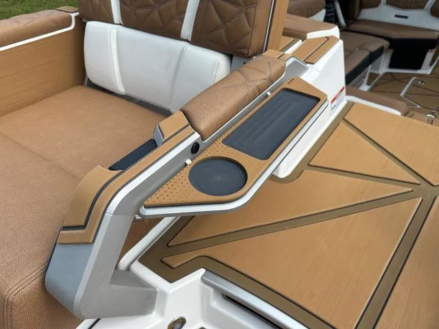 Slide: The Image of Nautique Super Air Nautique G23 Paragon 2026 - 15