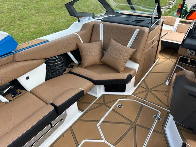 Slide: The Image of Nautique Super Air Nautique G23 Paragon 2026 - 24