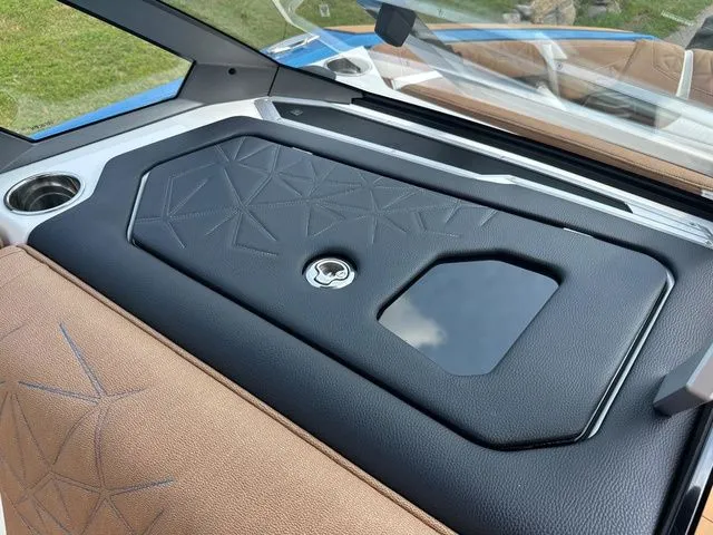 Slide: The Image of Nautique Super Air Nautique G23 Paragon 2026 - 37