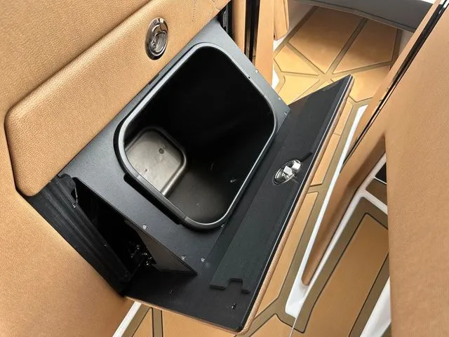 Slide: The Image of Nautique Super Air Nautique G23 Paragon 2026 - 42