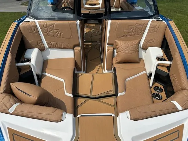Slide: The Image of Nautique Super Air Nautique G23 Paragon 2026 - 47