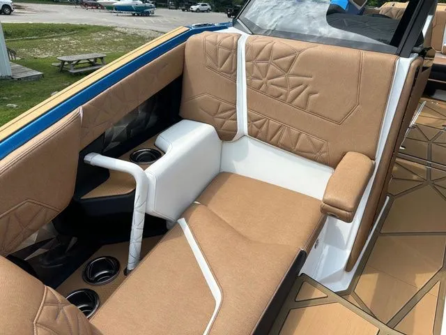 Slide: The Image of Nautique Super Air Nautique G23 Paragon 2026 - 48