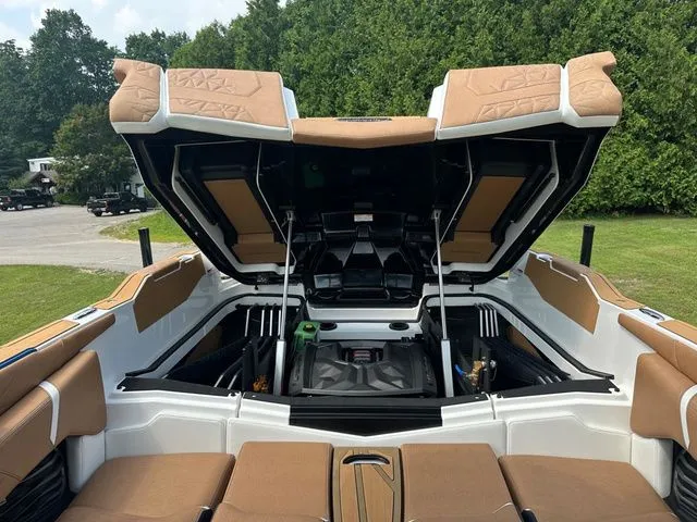 Slide: The Image of Nautique Super Air Nautique G23 Paragon 2026 - 54