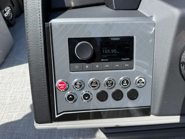 Slide: The Image of Tahoe 2385 Cascade Quad Lounger 2025 - 18