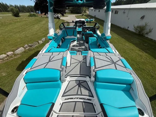 Slide: The Image of Nautique Super Air Nautique G23 Paragon 2025 - 15