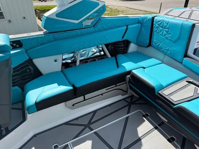 Slide: The Image of Nautique Super Air Nautique G23 Paragon 2025 - 19