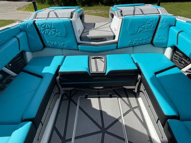 Slide: The Image of Nautique Super Air Nautique G23 Paragon 2025 - 20