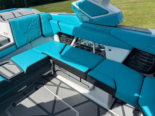 Slide: The Image of Nautique Super Air Nautique G23 Paragon 2025 - 21