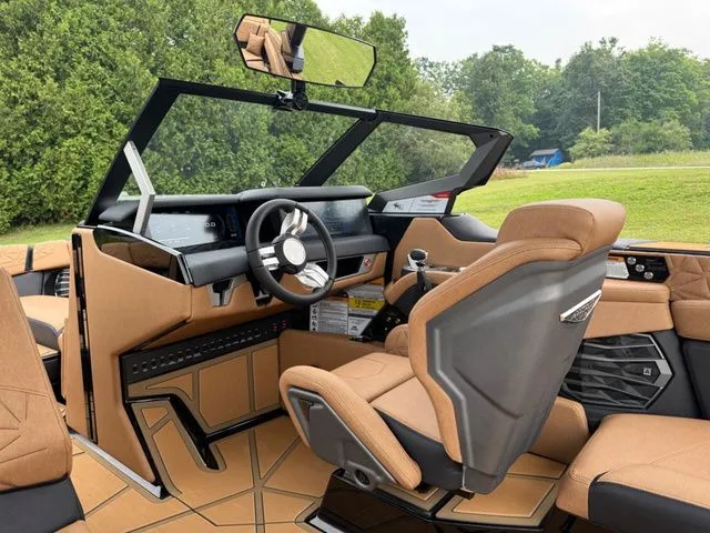 Slide: The Image of Nautique Super Air Nautique G25 Paragon 2026 - 17