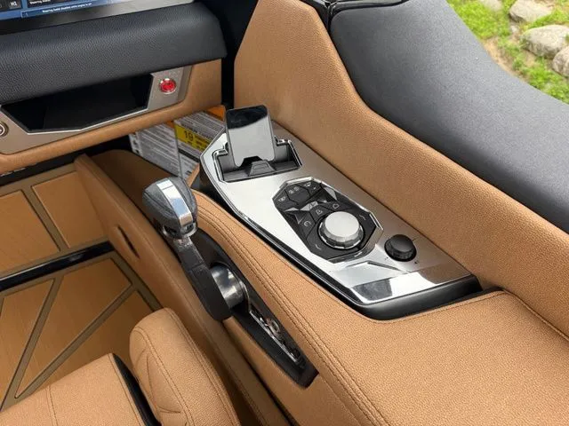 Slide: The Image of Nautique Super Air Nautique G25 Paragon 2026 - 20