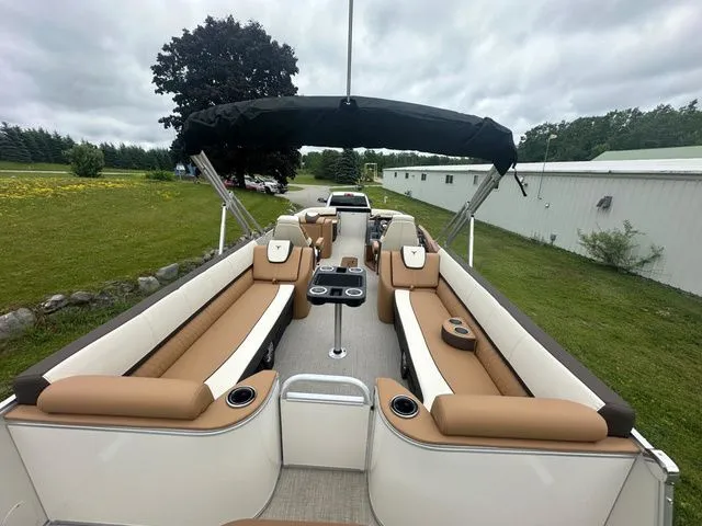 Slide: The Image of Tahoe 2585 Cascade QL 2025 - 22