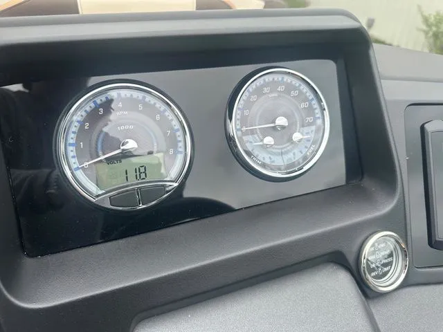 Slide: The Image of Tahoe 2585 Cascade QL 2025 - 24