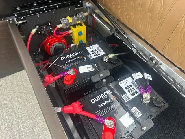 Slide: The Image of Tahoe 2585 Cascade QL 2025 - 28