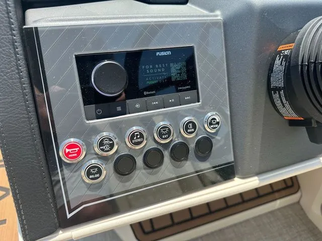 Slide: The Image of Tahoe 2585 Cascade QL 2025 - 17