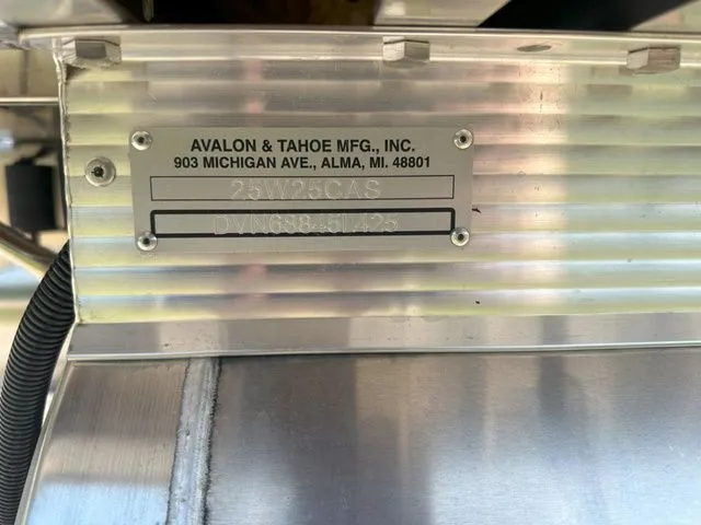 Slide: The Image of Tahoe 2585 Cascade QL 2025 - 26