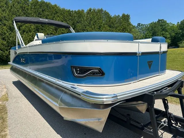 Slide: The Image of Tahoe 2585 Cascade QL 2025 - 6