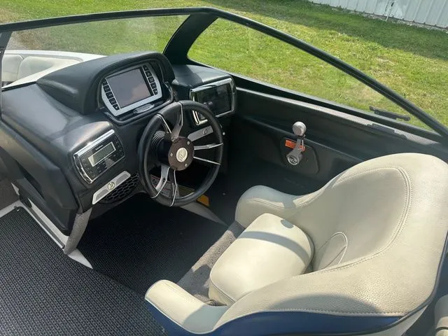 Slide: The Image of Malibu Wakesetter 20 VTX 2015 - 14