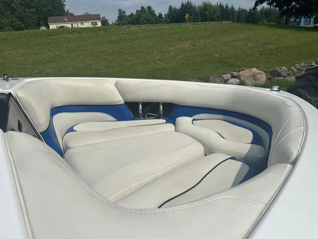 Slide: The Image of Malibu Wakesetter 20 VTX 2015 - 15