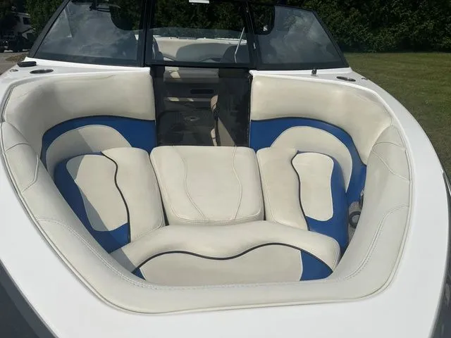 Slide: The Image of Malibu Wakesetter 20 VTX 2015 - 17