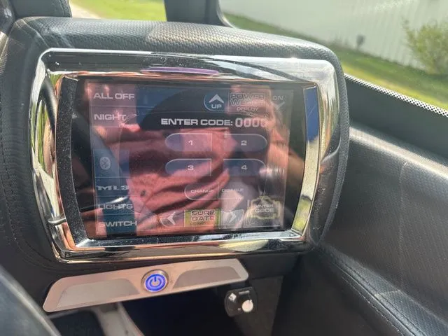 Slide: The Image of Malibu Wakesetter 20 VTX 2015 - 18