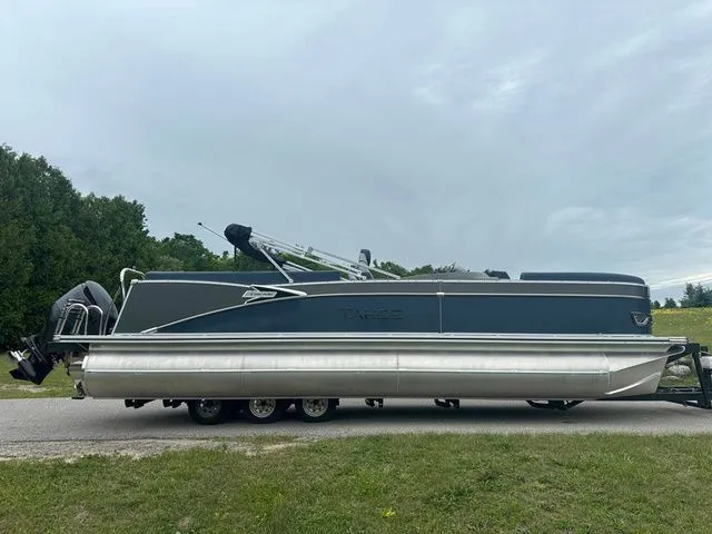 Slide: The Image of Tahoe 2585 Cascade QL 2025 - 10