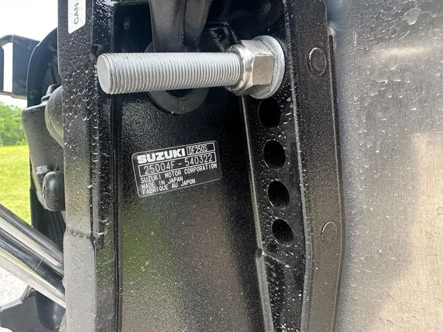 Slide: The Image of Tahoe 2585 Cascade QL 2025 - 7