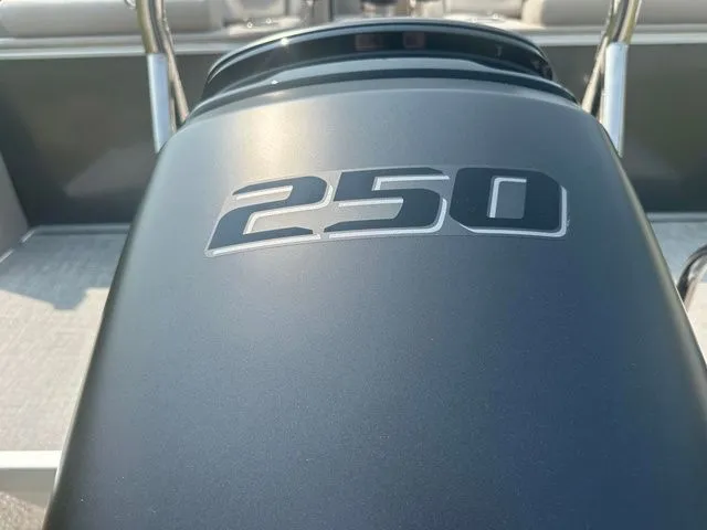 Slide: The Image of Tahoe 2585 Cascade QL 2025 - 29