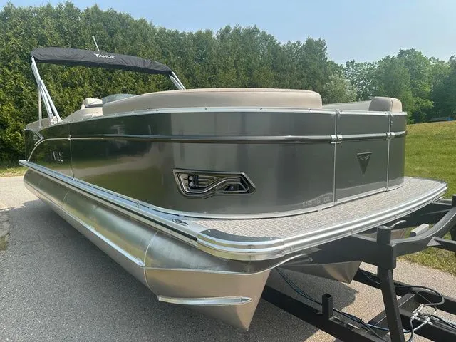 Slide: The Image of Tahoe 2585 Cascade QL 2025 - 4