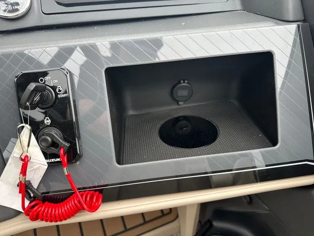 Slide: The Image of Tahoe 2385 Cascade Quad Lounger 2025 - 28