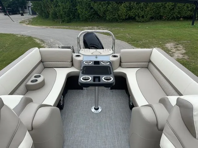 Slide: The Image of Tahoe 2385 Cascade Quad Lounger 2025 - 30