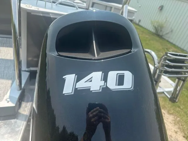 Slide: The Image of Tahoe 2185 LTZ Quad Lounger 2025 - 25