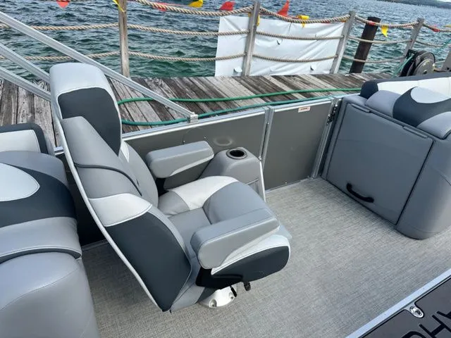 Slide: The Image of Tahoe 2385 ql 2025 - 18