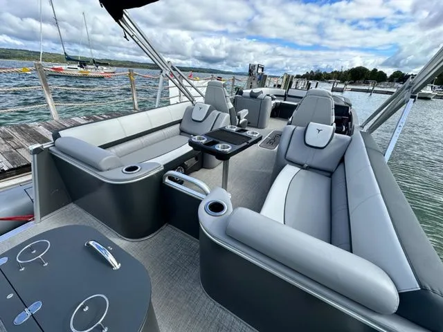 Slide: The Image of Tahoe 2385 ql 2025 - 20