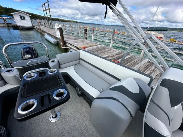 Slide: The Image of Tahoe 2385 ql 2025 - 21