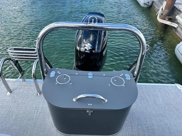 Slide: The Image of Tahoe 2385 ql 2025 - 5